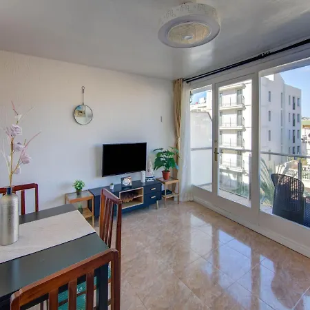 Belvilla By Oyo In Apartment