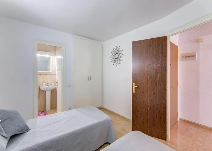 Elegant With Terrace * Λορέτ Ντε Μαρ