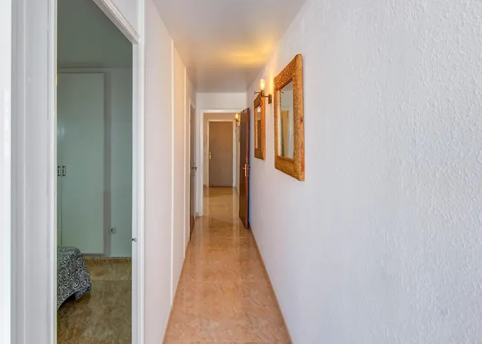 Διαμέρισμα Elegant With Terrace *