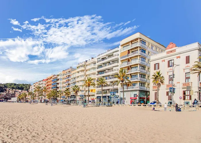 Elegant With Terrace Lloret de Mar