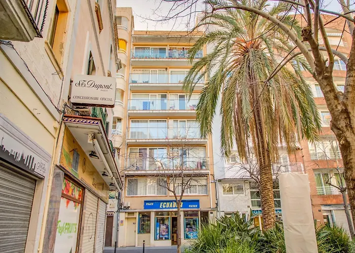 Elegant With Terrace Daire *